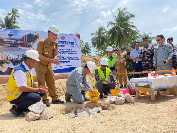 Sambutan Hangat Danlanud RSA Natuna kepada Kepala Bakamla RI