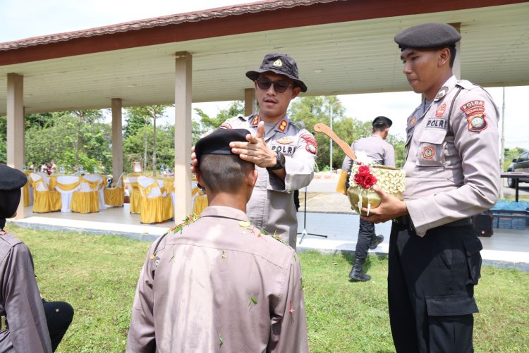 207 Bintara Remaja Polda Kepri Jalani Tradisi Pembaretan, Tampilkan Mental Baja