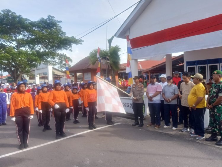 Kapolsek Moro Melepas Lomba Gerak Jalan HUT RI Ke – 79