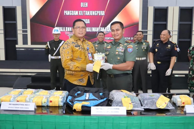 Pangdam XII/Tpr Serahkan 10,54 Kilogram Sabu ke BNN, Ajak Seluruh Pihak Berperang Melawan Narkoba