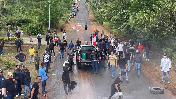 Kapolres Bintan Bersama FKPD Saksikan Langsung Penanggulangan Aksi Demo di Kantor KPUD Bintan