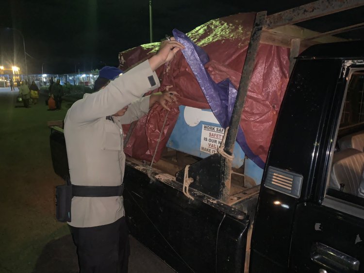 Polres Lingga Lakukan Pemerikasaan di Pelabuhan Roro Jagoh, Antisipasi Masuknya Barang Ilegal