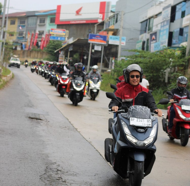 Honda TOPIA On Sunday Ride: Semangat Sinergi untuk Negeri Sukses di Batam