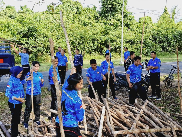 Penanaman Mangrove Berkelanjutan: Bakti TNI AU Lanud Raden Sadjad untuk Masa Depan Natuna