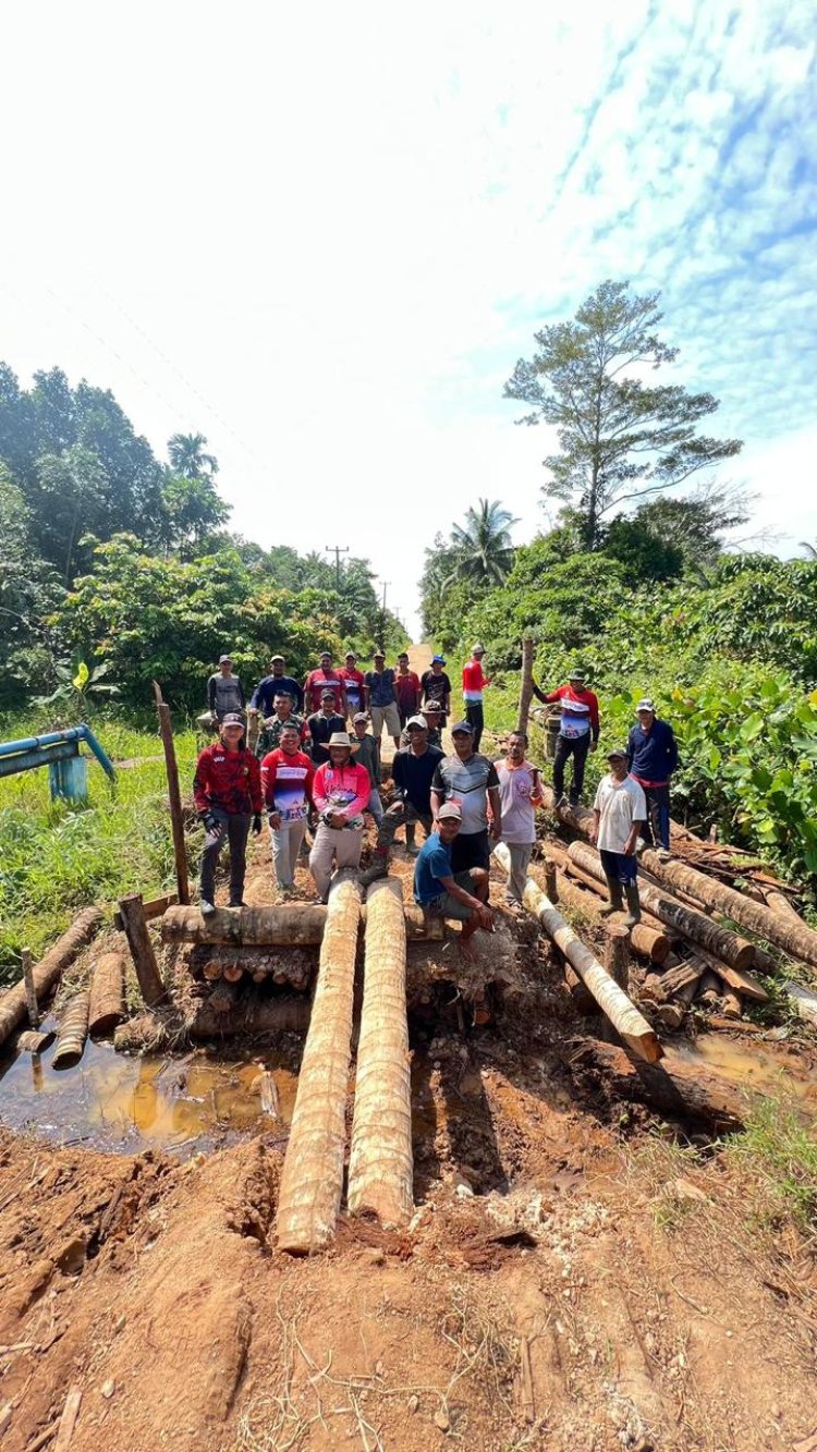 Gotong Royong di Desa SP1: Sinergi Masyarakat dan Pemerintah untuk Kemajuan Lingkungan