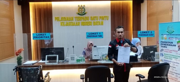 Laporan Dugaan Penyelewengan Dana BOS di SMK Negeri 2 Batam Resmi Diserahkan ke Kejati Batam