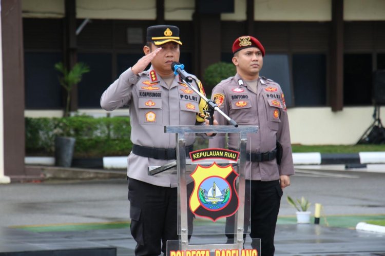 Polresta Barelang Gelar Apel Siaga Jelang Pelantikan Presiden dan Wakil Presiden