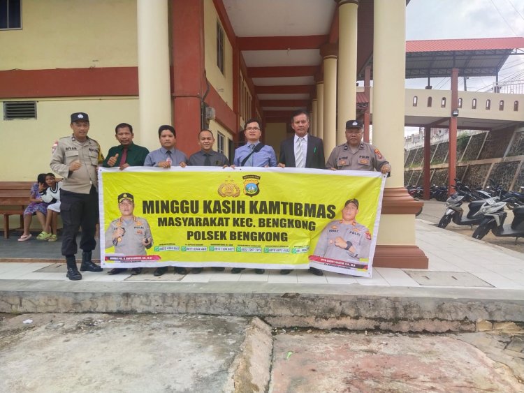 Menjalin Kedekatan dengan Masyarakat, Polsek Bengkong Adakan Kegiatan Minggu Kasih di Gereja GMI Bengkong Indah