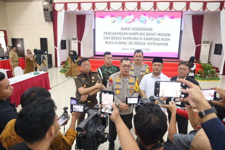 Irjen Pol Yan Fitri Halimansyah Pimpin Rapat Pencanangan Kampung Sehat Madani di Kepri