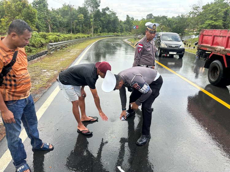 Satlantas Polres Bintan Tangani Laka Lantas Mobil Truck Dan Sepada Motor