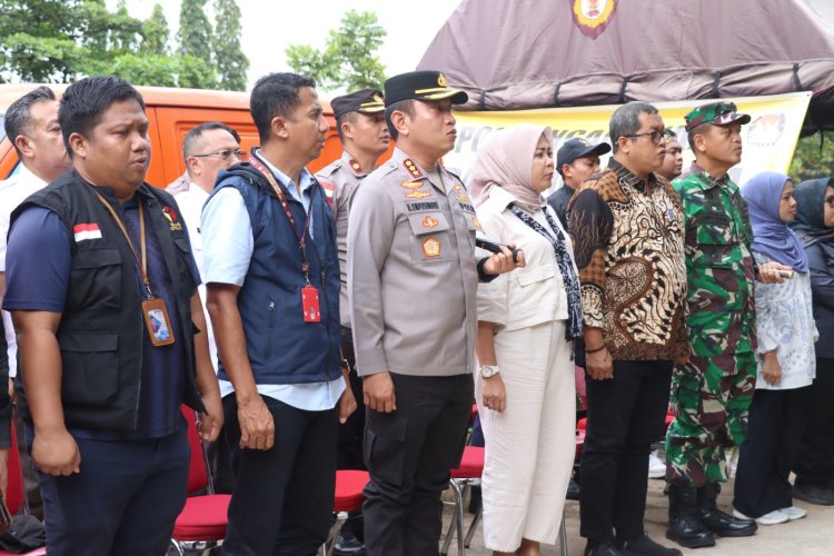 Distribusi Perdana Logistik Pilkada 2024, Polresta Barelang Lakukan Pengamanan Ketat