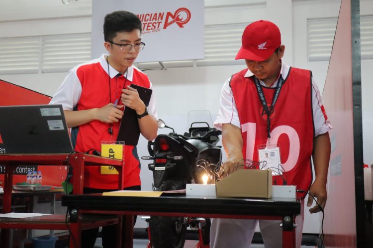 Service Advisor Perwakilan Capella Honda Sabet Juara 2 Kompetisi Level Asia Oceania