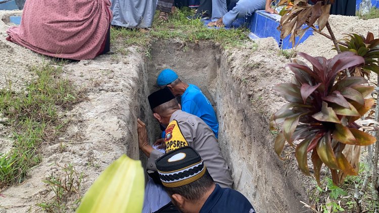 KOMPOL Andi Sutrisno, A.Md, S.H., M.H. Hadiri Pemakaman sebagai Bentuk Kepedulian kepada Masyarakat