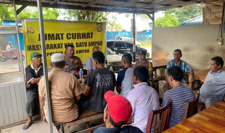 Kegiatan Jumat curhat Polsek Batu Ampar Polresta Barelang bersama warga komp jodoh square kel Sei  Jodoh-kec.Batu ampar.