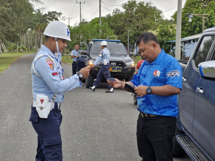 Satpomau Lanud Raden Sadjad Natuna Perketat Disiplin Lalu Lintas dan Pengamanan