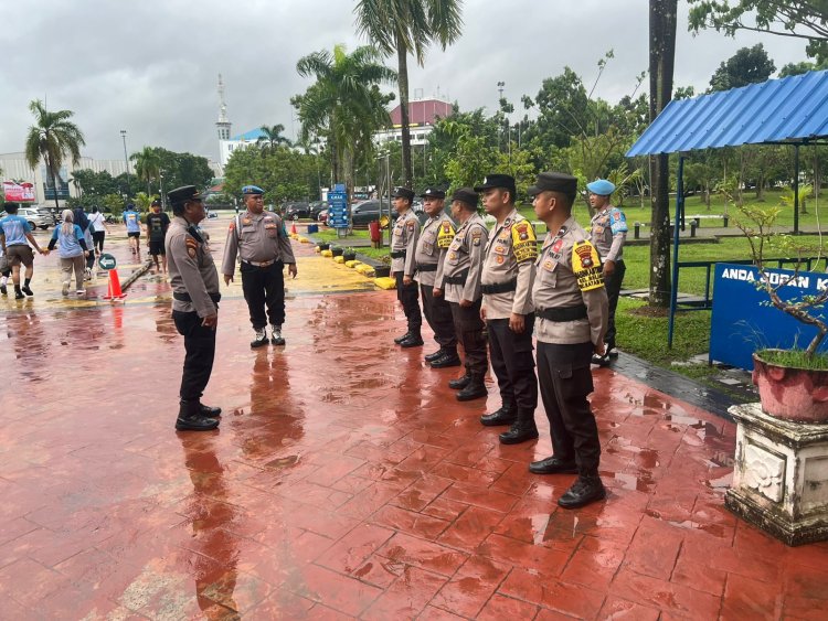 Polresta Barelang  Melakukan Pengamanan Kegiatan Indonesia Ceria Run 2025 Di Dataran Alun-Alun Engku Putri  Batam Center