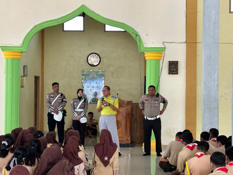 Sosialisasi Larangan Knalpot Brong, Satlantas Polres Bintan Sambangi Sekolah