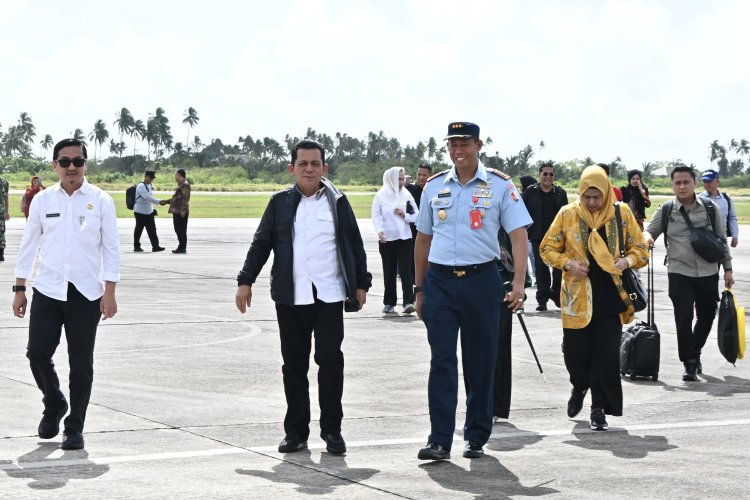 Danlanud RSA Natuna Sambut Kedatangan Gubernur Kepri di Bandara Raden Sadjad