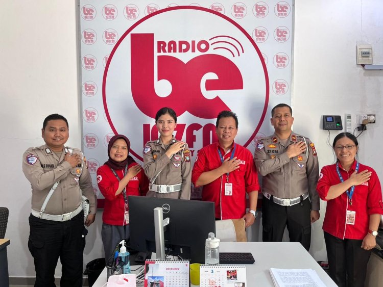 Satlantas Polresta Barelang Sosialisasikan Operasi Keselamatan Seligi 2025 Melalui Talkshow Radio