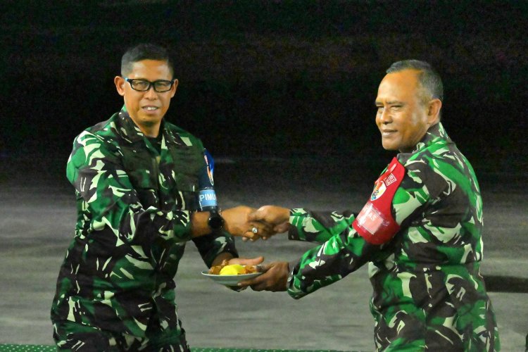 Doa Bersama dan Pemotongan Tumpeng Warnai Persiapan Latihan Kekah Gesit-25 di Lanud Raden Sadjad