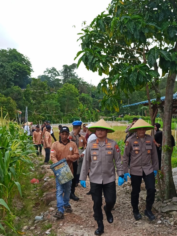 Polresta Barelang Gelar Panen Raya Jagung Serentak, Dukung Ketahanan Pangan Nasional