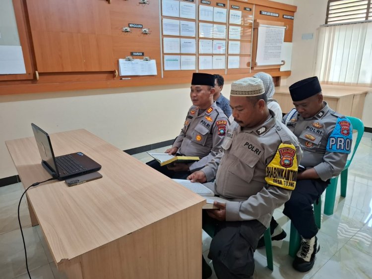 Polres Karimun Gelar Tadarus Al-Qur'an Berjamaah Secara Virtual di Bulan Ramadhan