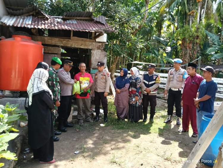 Polsek Meral Gelar Bakti Sosial di Kelurahan Darussalam Sambut Bulan Suci Ramadhan